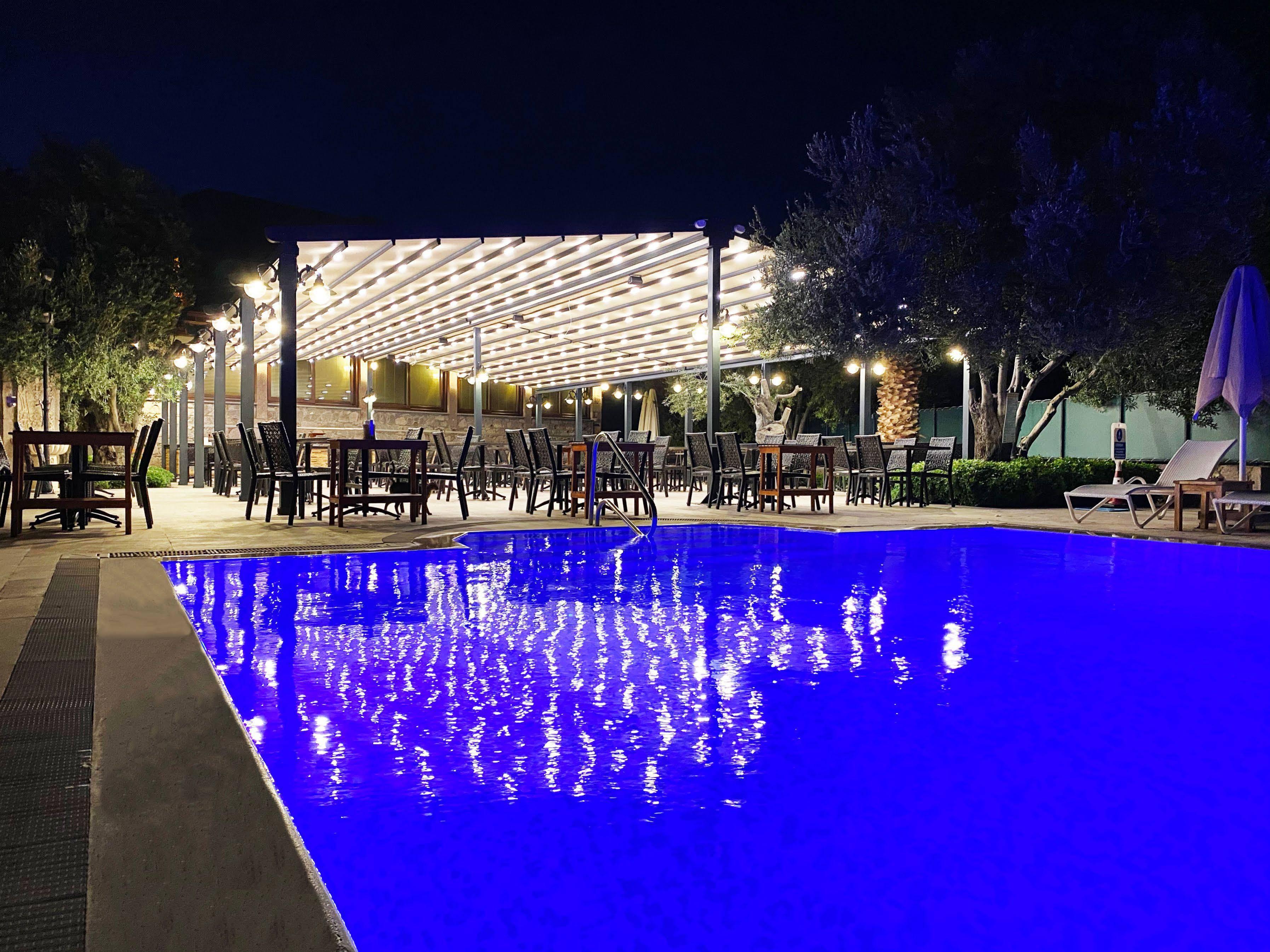 Assos Park Hotel エクステリア 写真