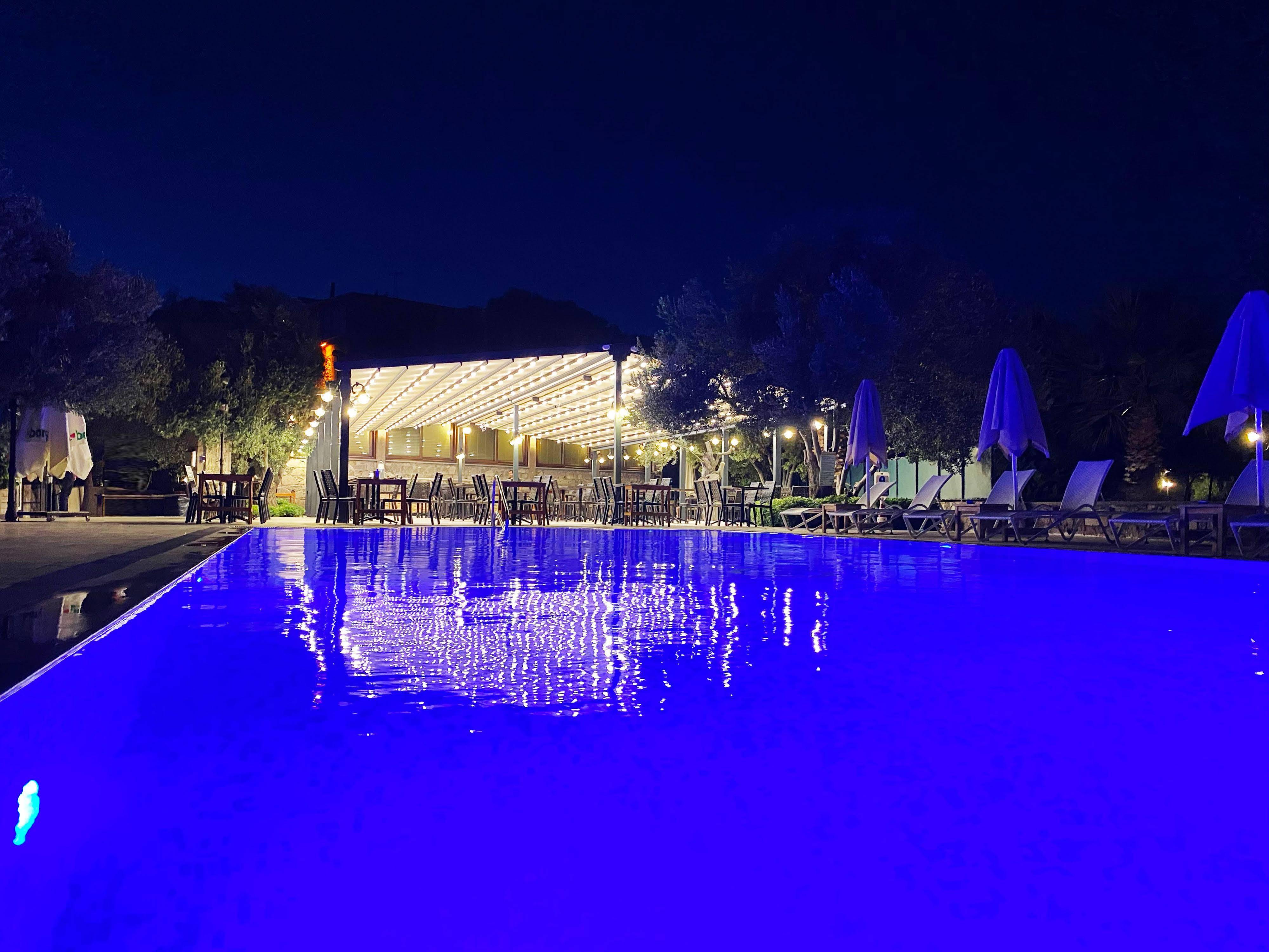 Assos Park Hotel エクステリア 写真