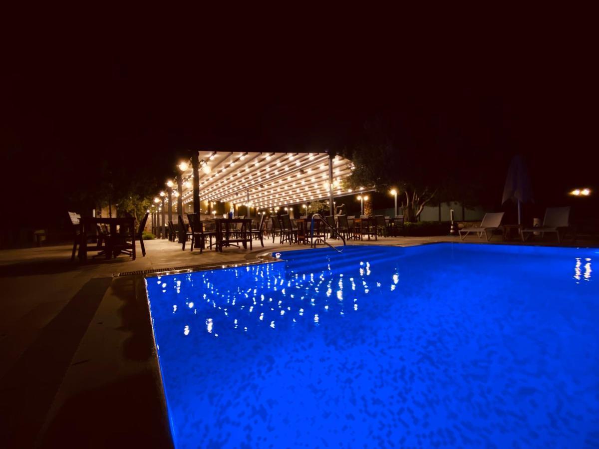 Assos Park Hotel エクステリア 写真
