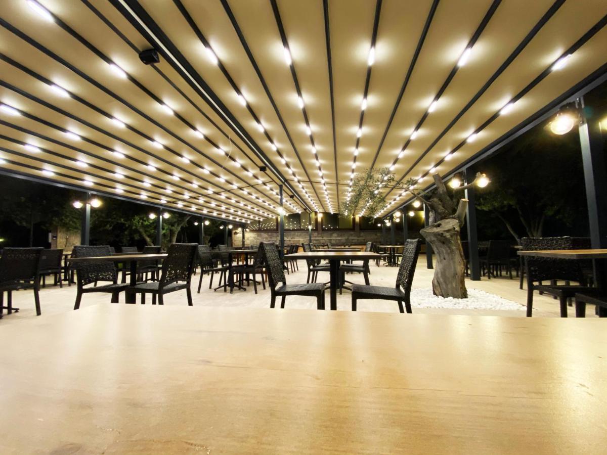 Assos Park Hotel エクステリア 写真
