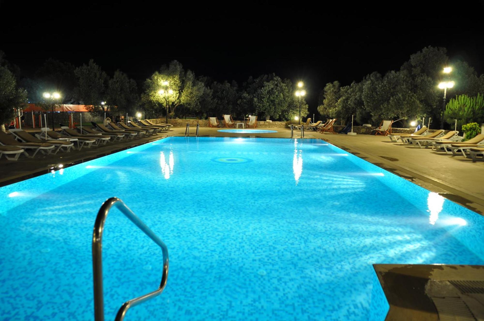 Assos Park Hotel エクステリア 写真