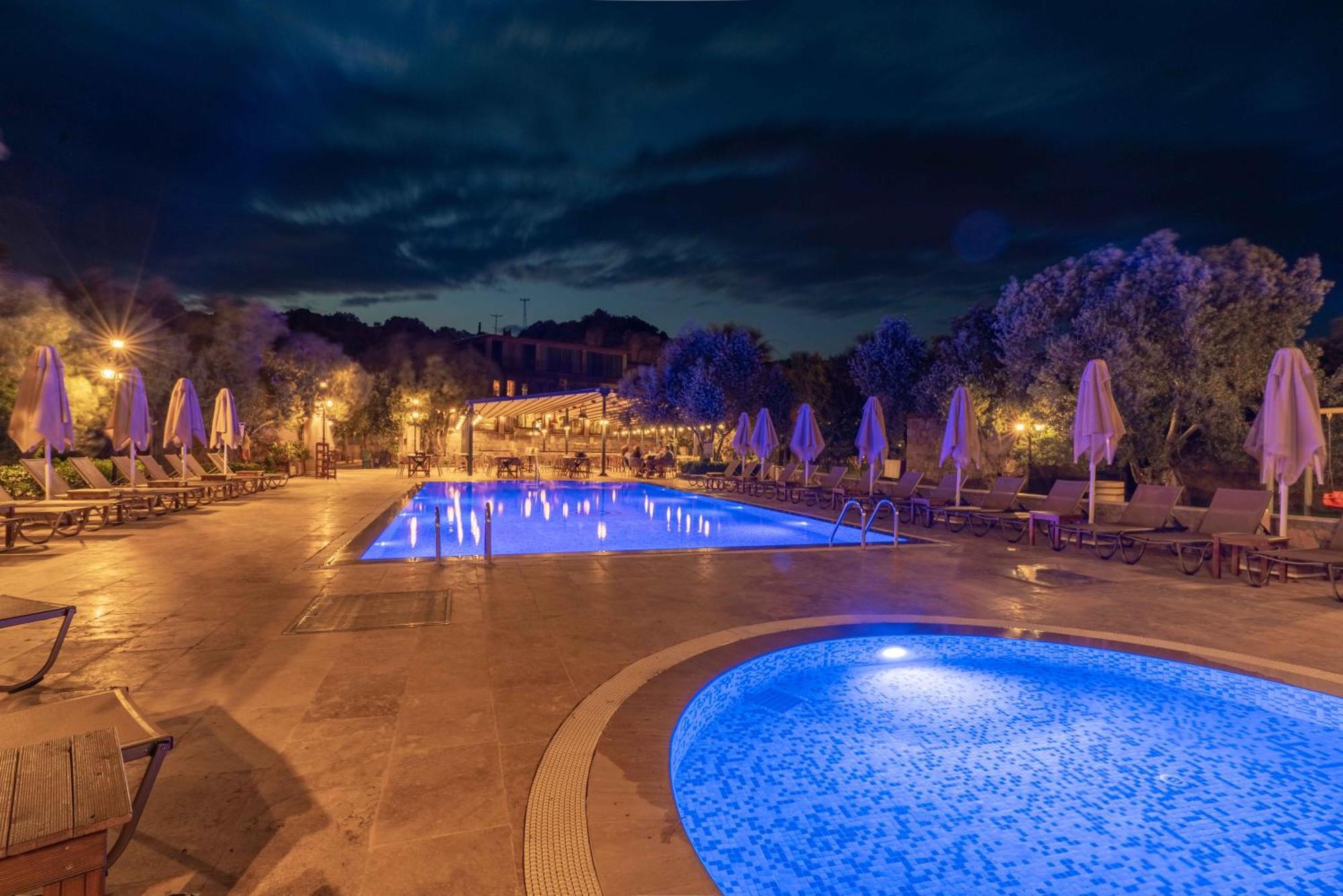 Assos Park Hotel エクステリア 写真